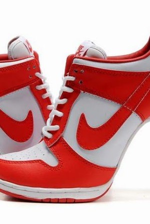 nike-vermelho-com-salto-alto