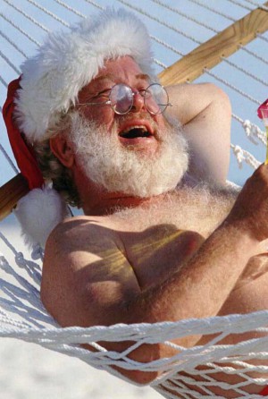 santa-claus-on-vacation-funny-picture